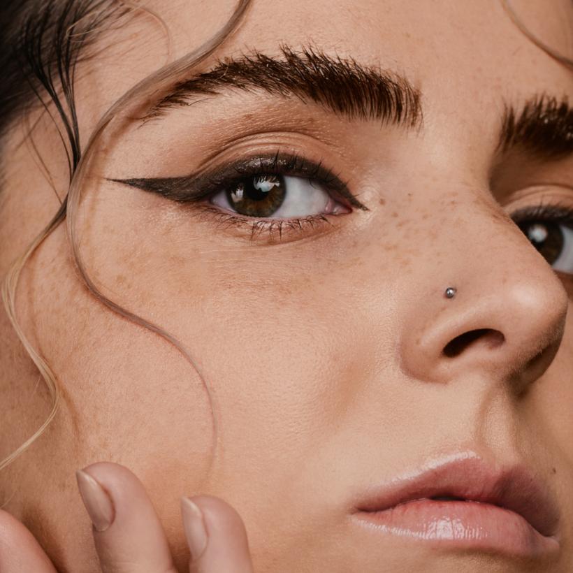 The Eye Pencil