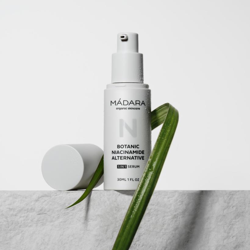 Botanic Niacinamide Alternative 5 in 1 Serum, 30ml