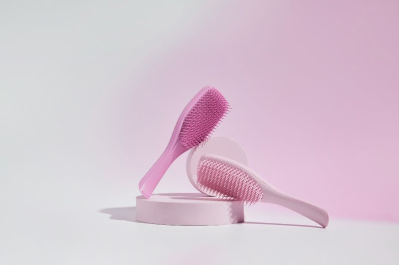 The Ultimate Detangler Millennial Pink