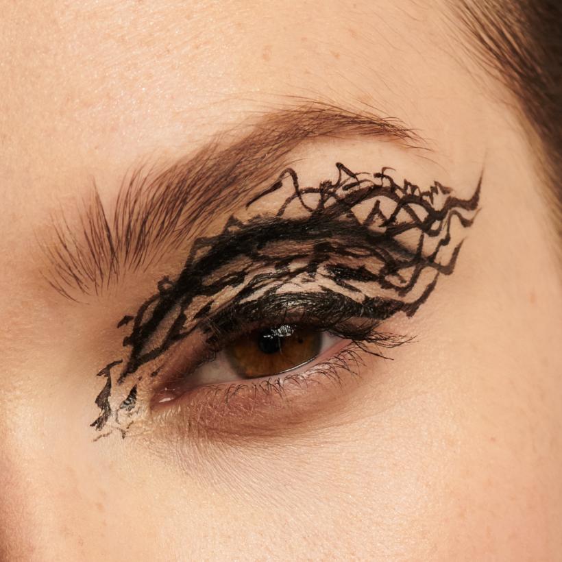 One Move Liquid Eyeliner