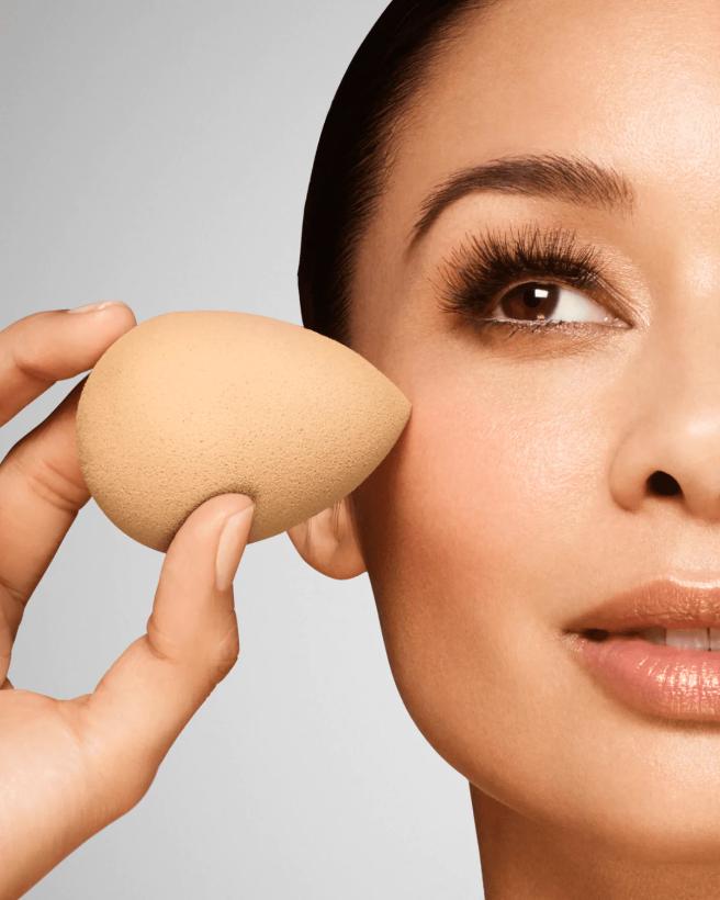 Beautyblender® Makeup-Schwamm - Nude