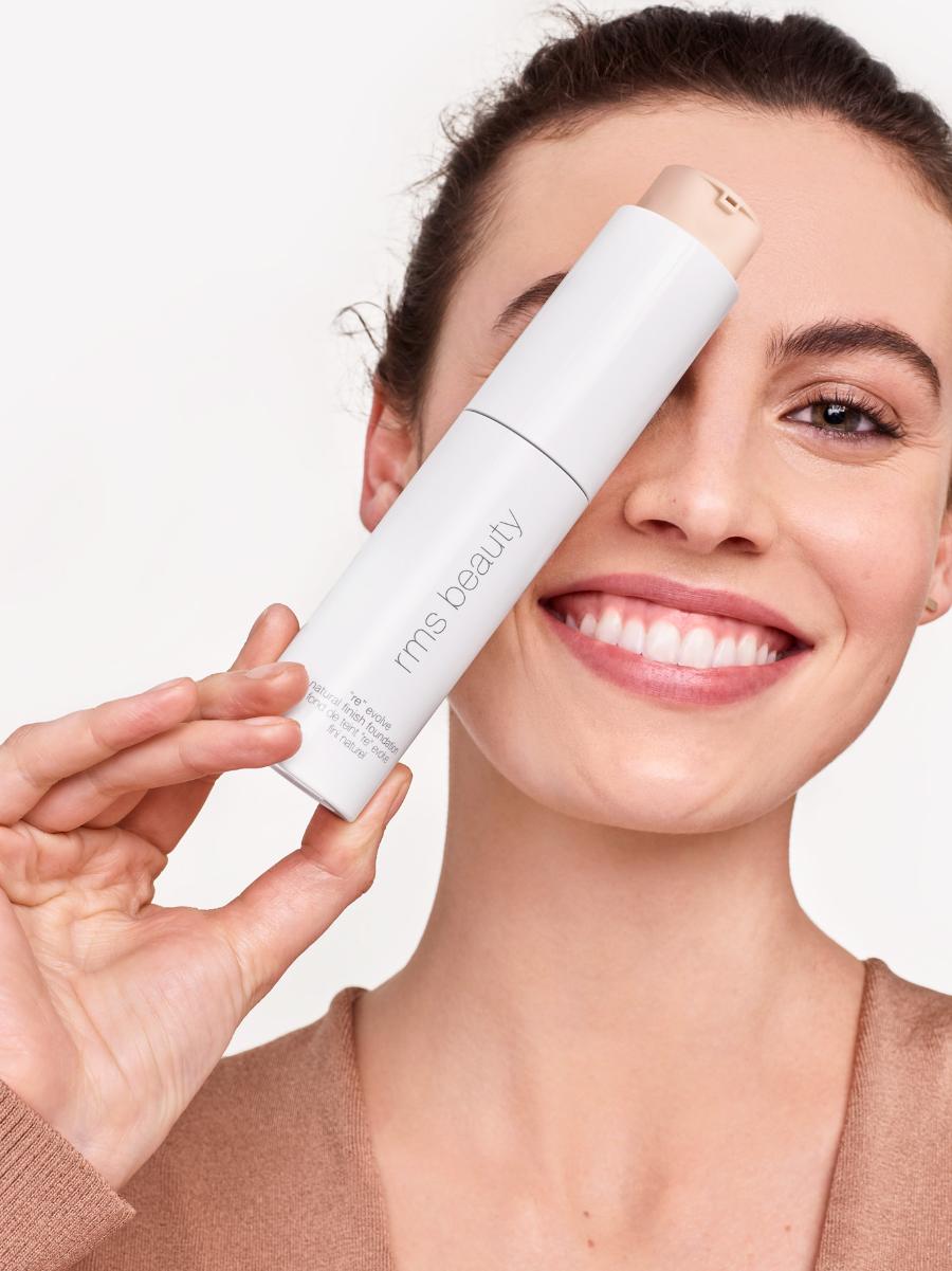 ReEvolve Natural Finish Liquid Foundation