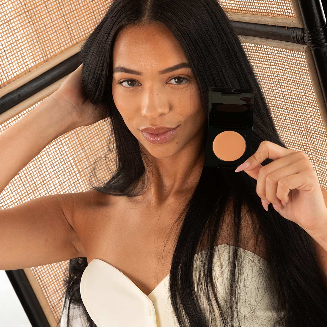 Under Eye Brightener