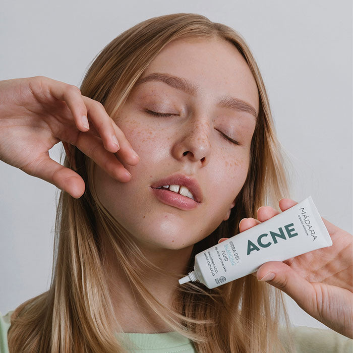 ACNE Hydra-Derm Ausgleichendes Fluid
