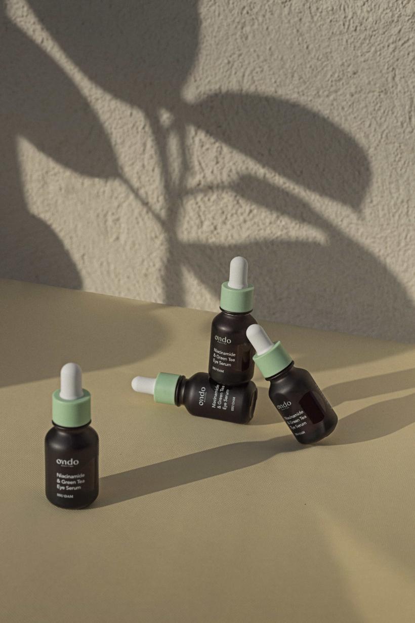 Niacinamide & Green Tea Eye Serum SSU-DAM