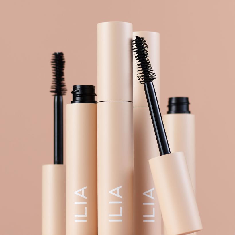 Fullest Volumizing Mascara