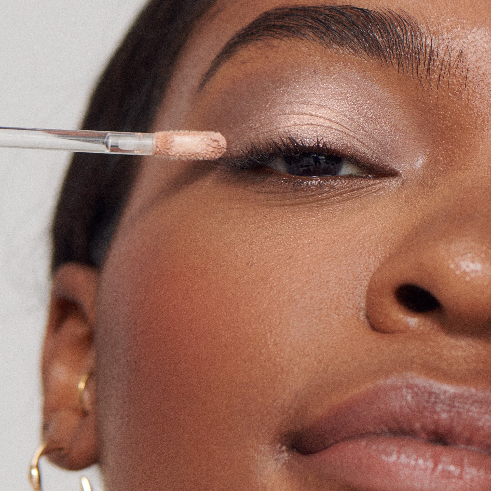 Liquid Powder Eye Tint