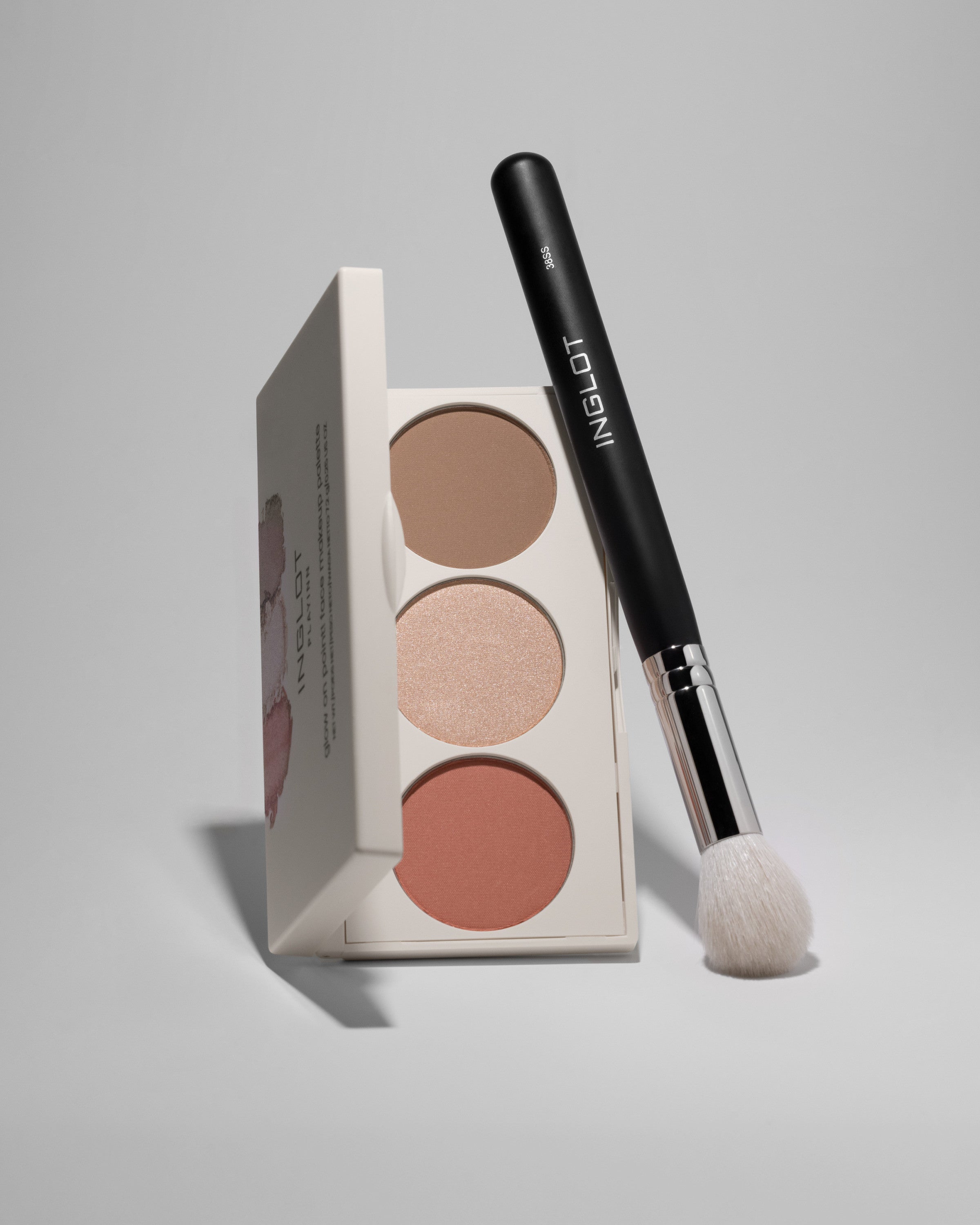 Glow on Point! Face Palette